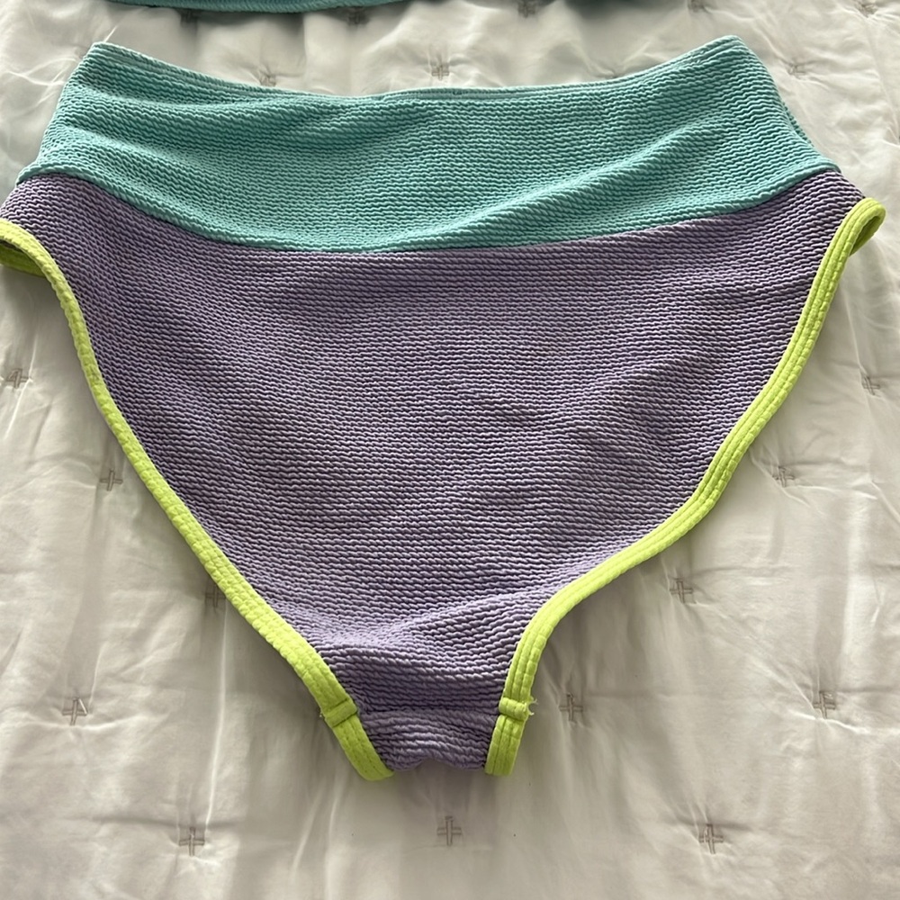Colorblock Bikini Set - Picture 3 of 5